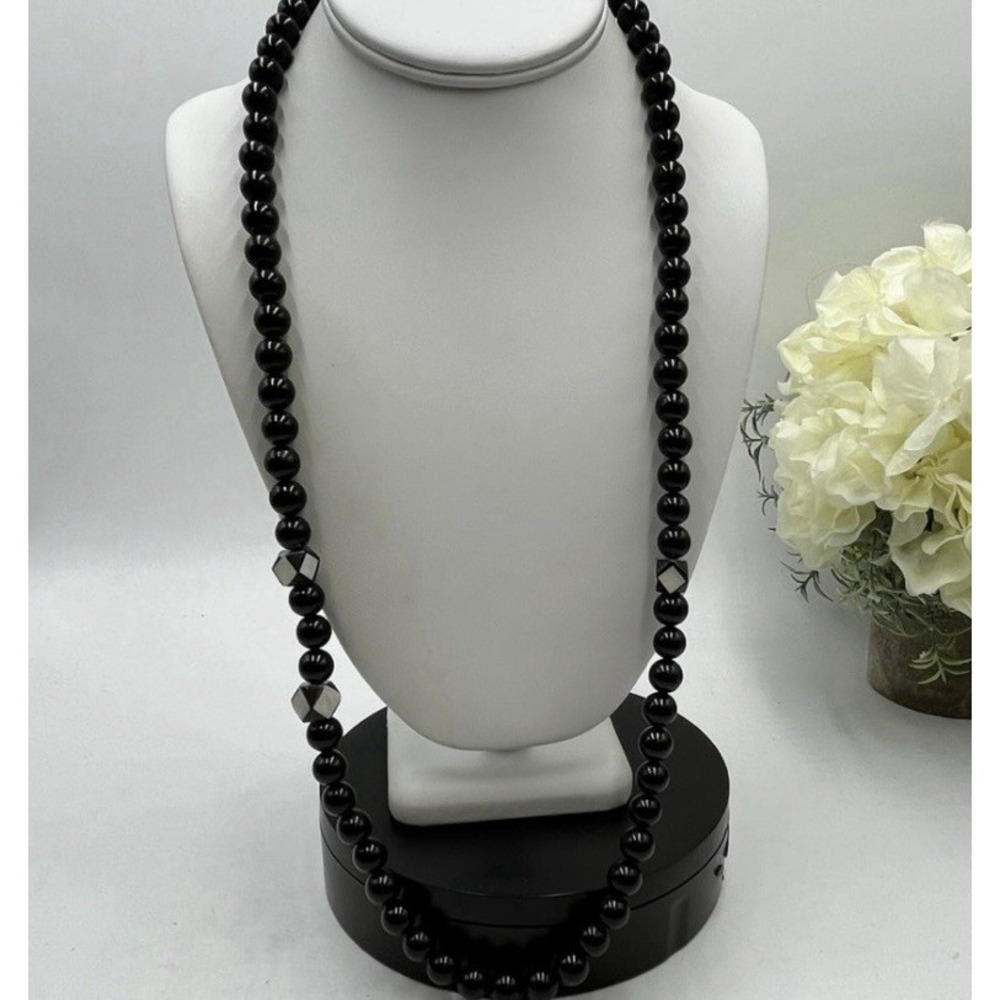 Vintage Black Onyx Glass‎ Faceted Mother Of Pearl Beaded  Silver Tone Necklace